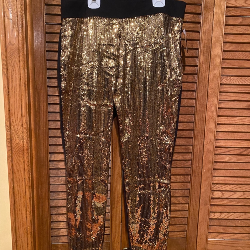 Torrid BNWT Black Gold Sequence Leggings